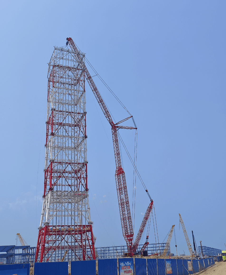 亚洲最高火炬塔架成功封顶_任务_八段_进行了