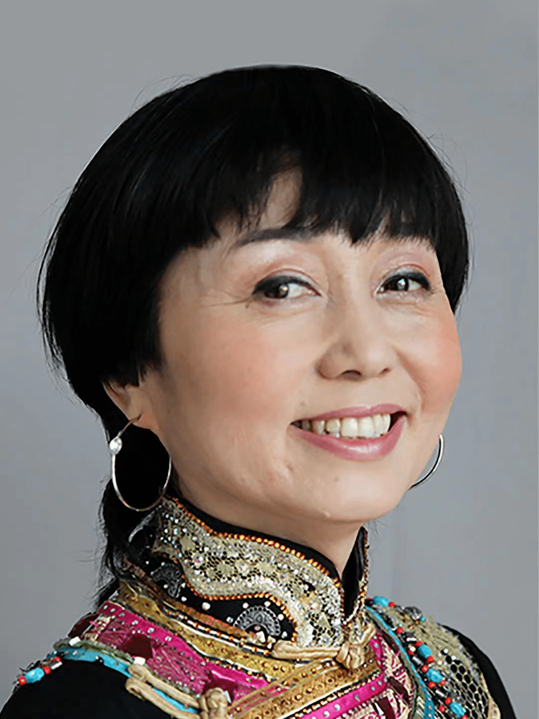 "声乐雕塑家"娅伦·格日勒带着草原天籁来啦!_合唱_内蒙古_音乐会