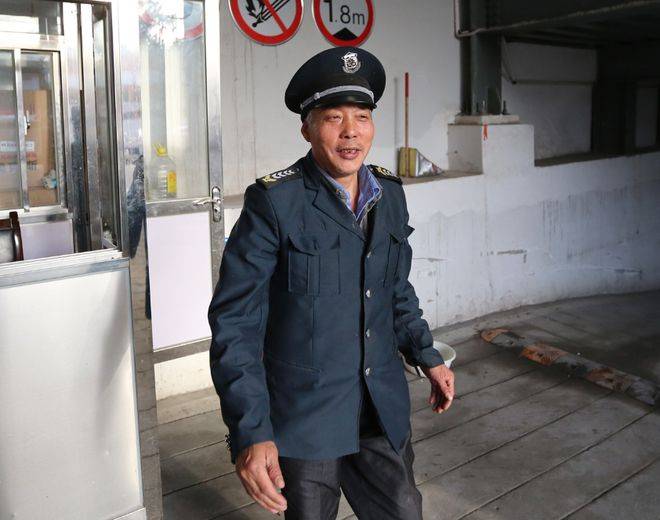 兰州62岁的常伟民常大爷觉得退休后的生活太过于枯燥乏味,于是就在