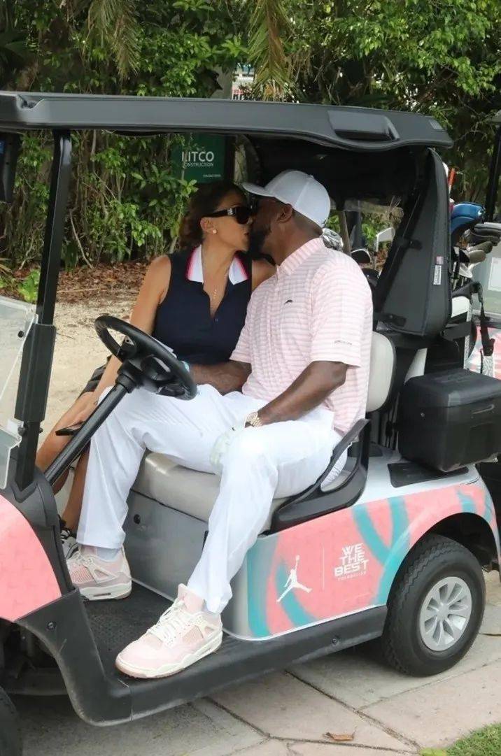 只关于吐槽|最差球员模板;恩比德结婚了;欧文尝试自抛自扣_詹姆斯