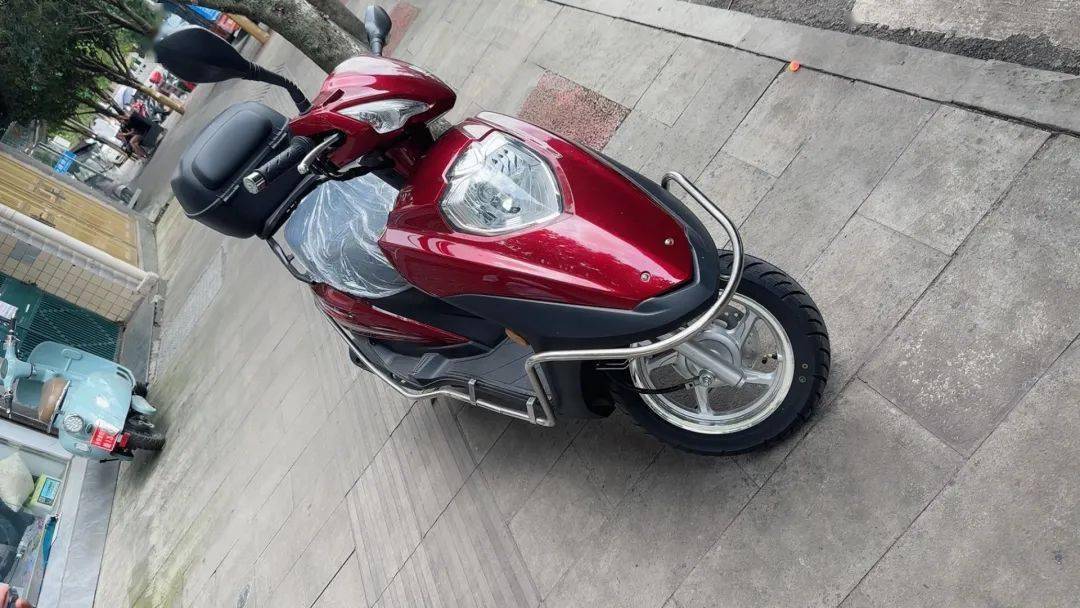 快递三轮车,电动车,朗逸,冰箱,豪爵vh125s,野生鲢鳙,三轮车,荣威i5