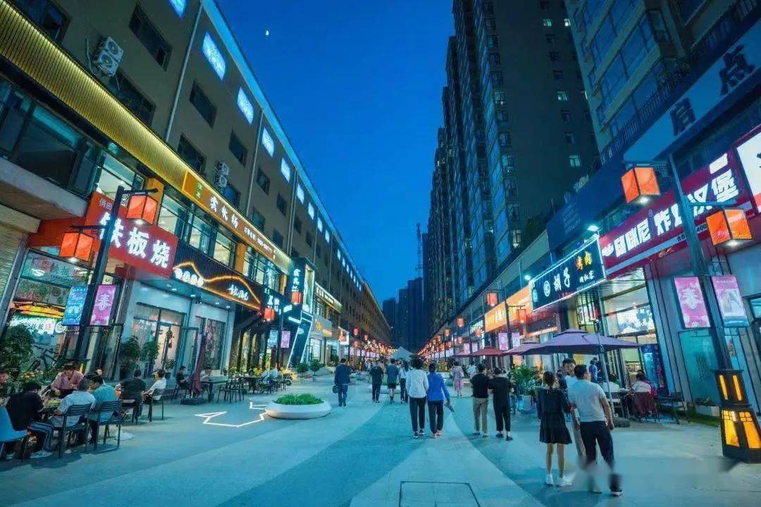 临夏吧~99蓝天家园步行街地址:临夏市东区街道光华东路蓝天家园楼下