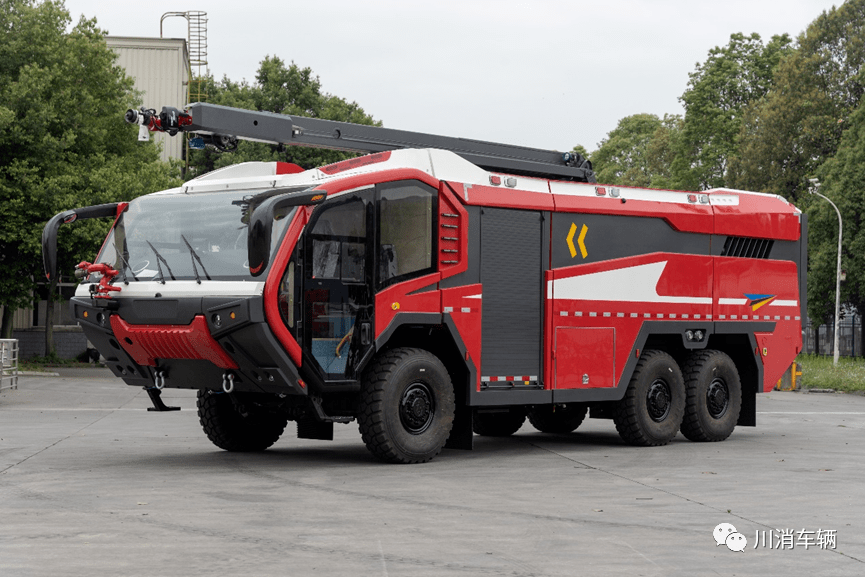 770马力!打探四川川消最新款机场主力泡沫消防车_搜狐汽车_搜狐网