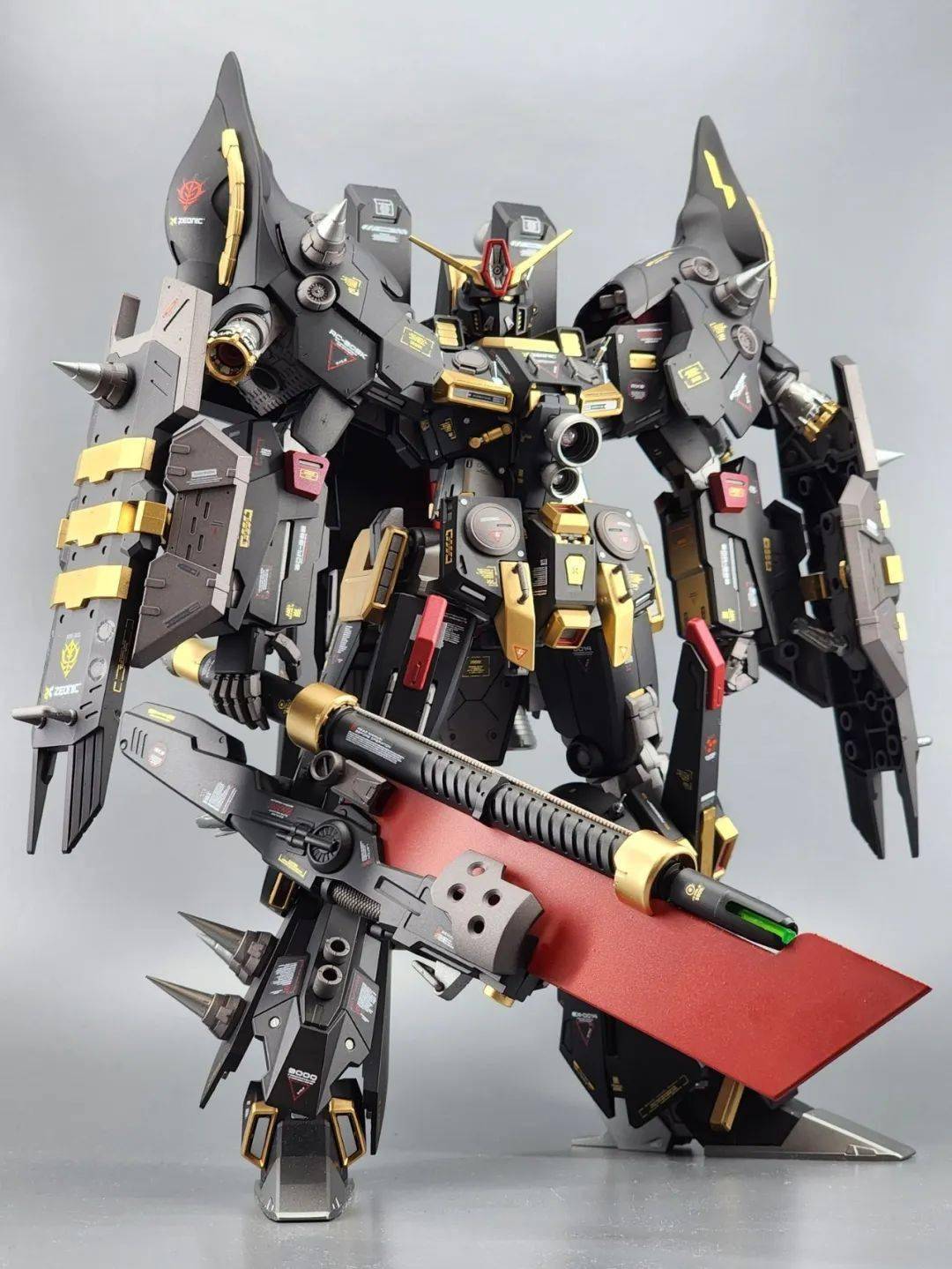 超级混搭,黑色雷霆高达,看起来有点精神力高达的意思?_公众_模型_来稿