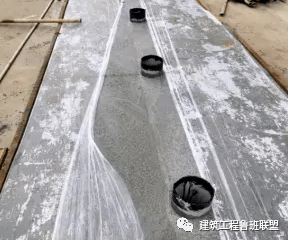 后浇带封闭这样施工：超前止水，提前回填！