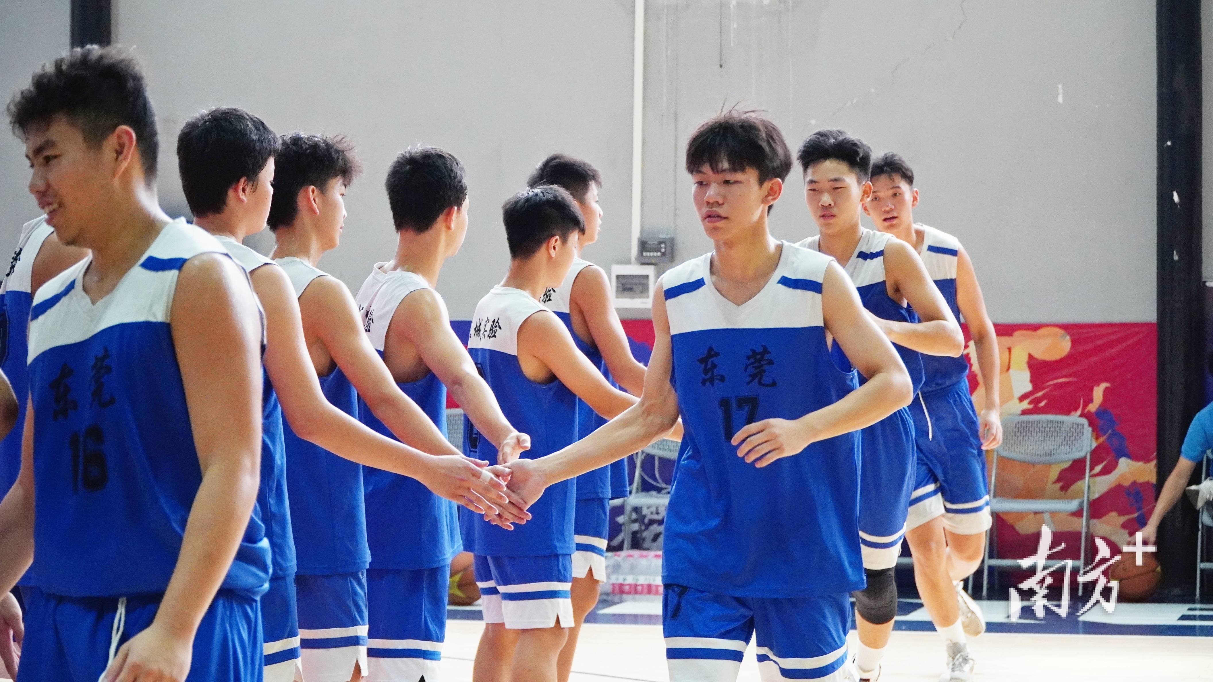 广东省中学生篮球锦标赛(初中组)开打,谁是最强篮球校队?