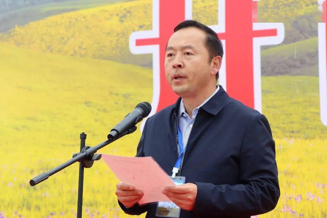 李贡山表示,格拉丹景区的开园,将有效促进乡村振兴发展