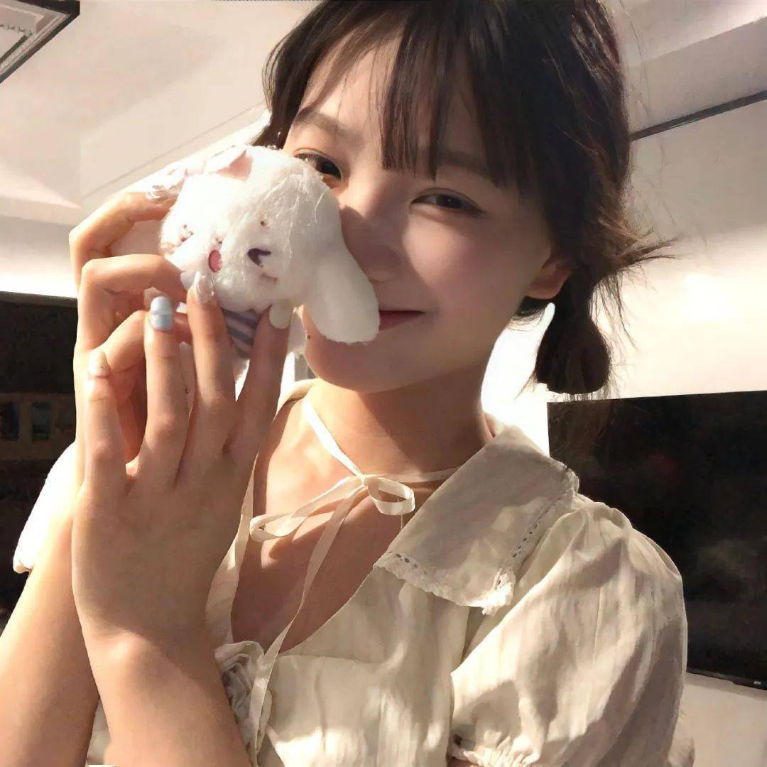 头像丨普通日子过得可爱