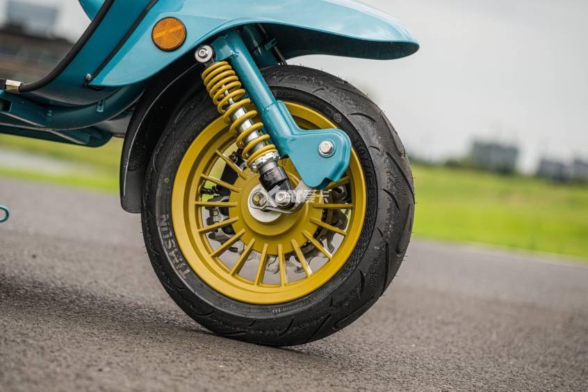 要复古更要赶潮流 试驾royal alloy gp150_搜狐汽车_搜狐网