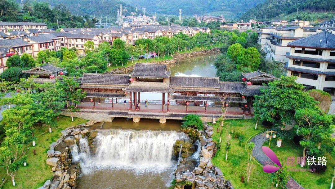 打卡苗城屏边,热情与宁静交织的"仙境"_昆明_列车信息_篝火