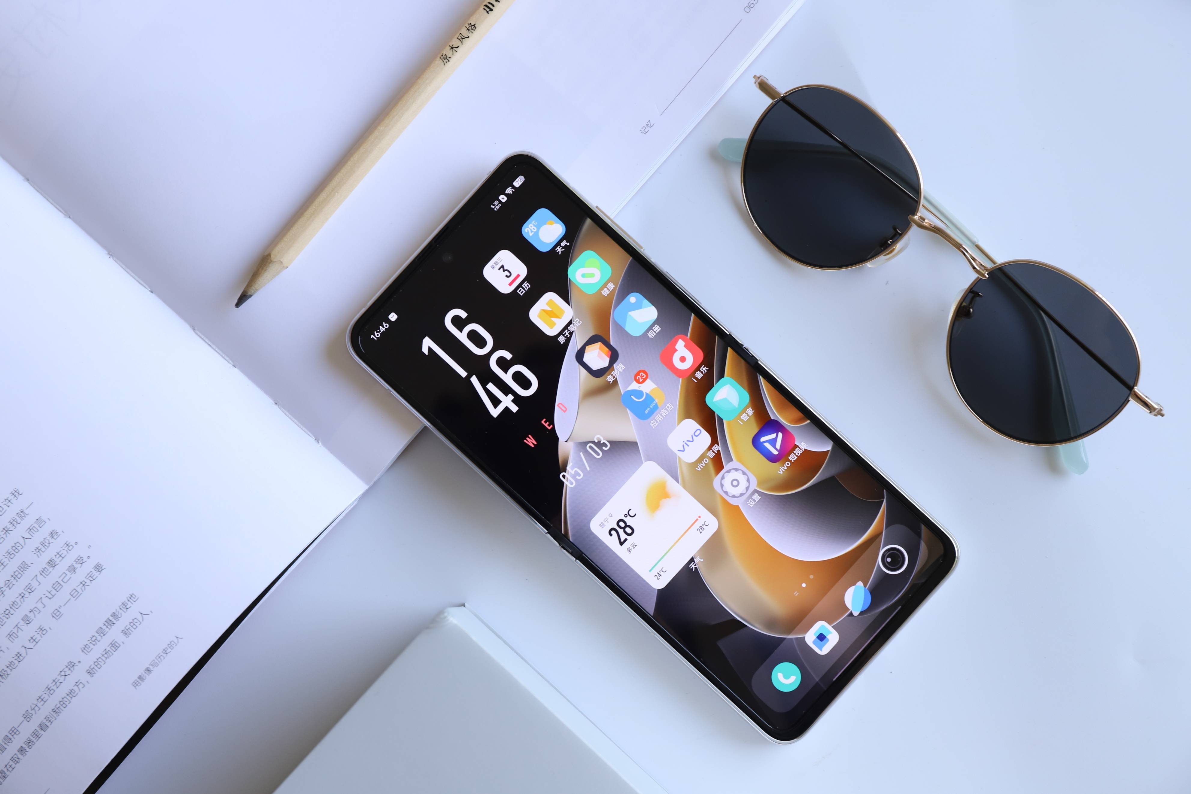 比华为三星更值得买！vivo XFlip必买的五大理由-vivox系列的手机好不好