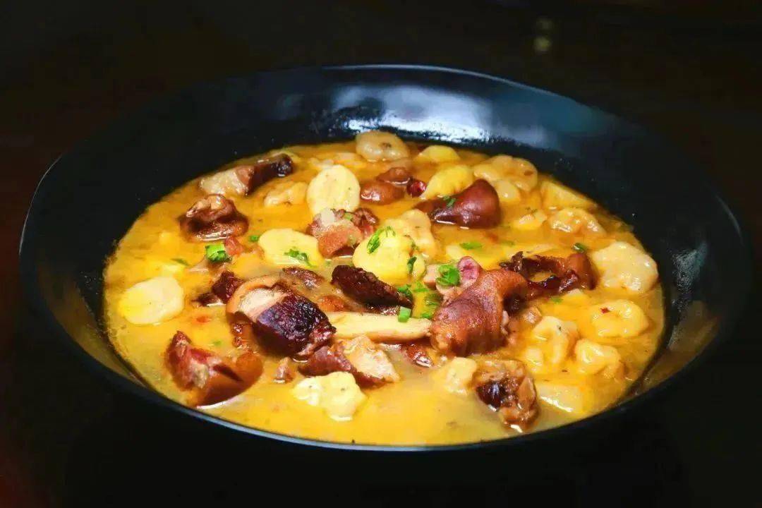 腊猪蹄炖土豆旅游商品"巴山雀舌"茶,百里坡旧院黑鸡(蛋),万物生蜂桶