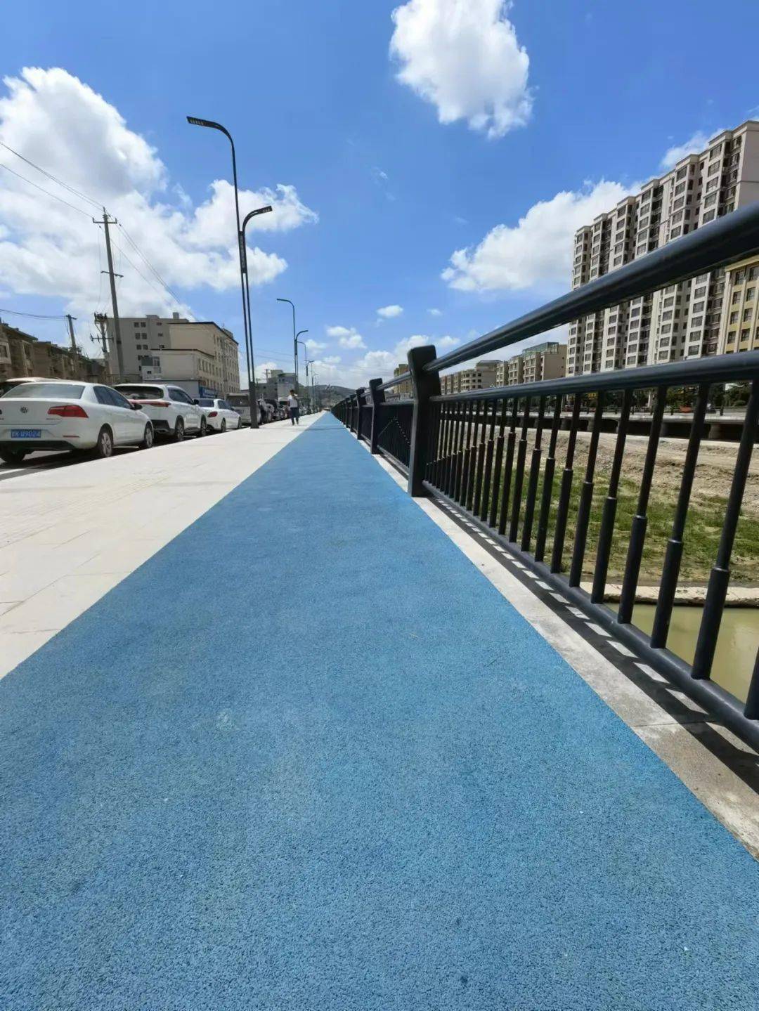 【"三抓三促"汉源在行动】关于文明使用滨河路景观步道倡议书_塑胶