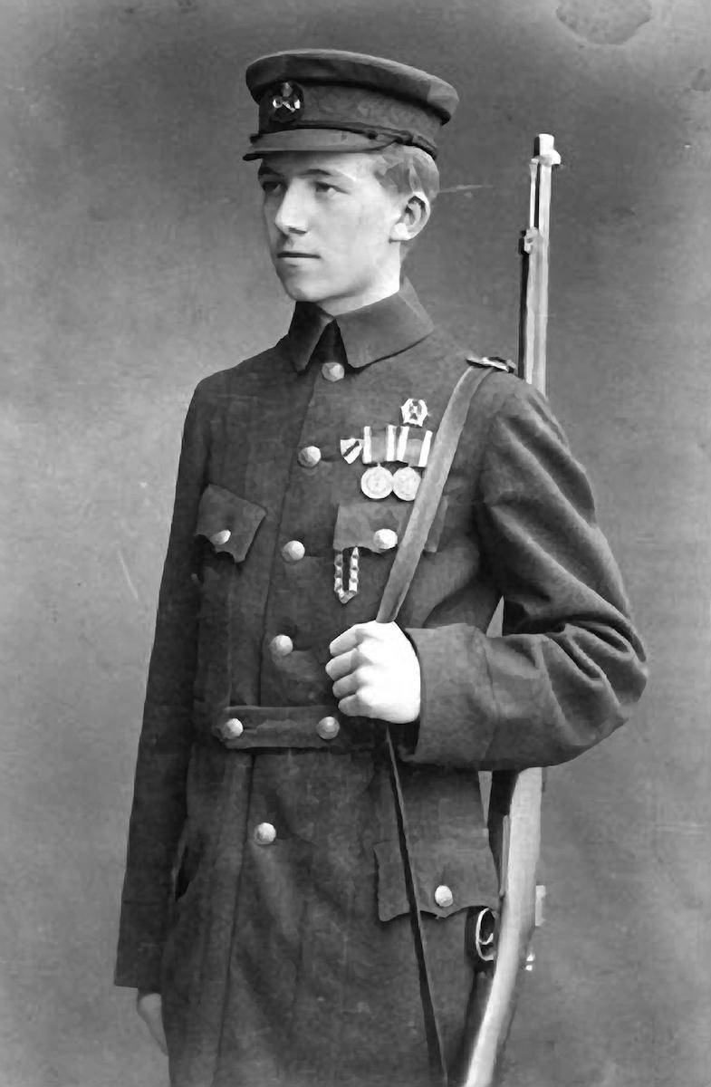 芬兰白色死神,100天内狙杀505名苏军,堪称最致命的狙击手_西蒙·海耶