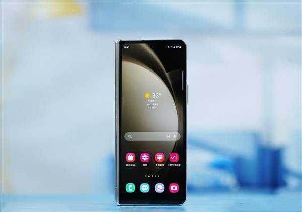 三星最轻薄的大折叠屏！Galaxy Z Fold 5图赏 图3