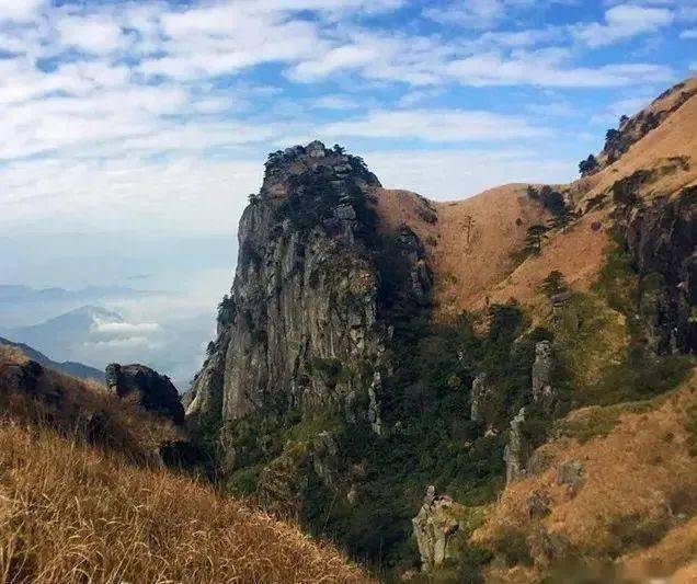 "探索地质奥秘,享受研学乐趣" ——万龙山上海隆波希望学校开展地质