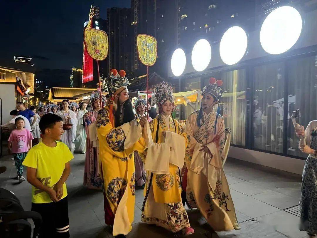 八月份一江两岸,这些演出千万别错过!_安康_二黄_广场