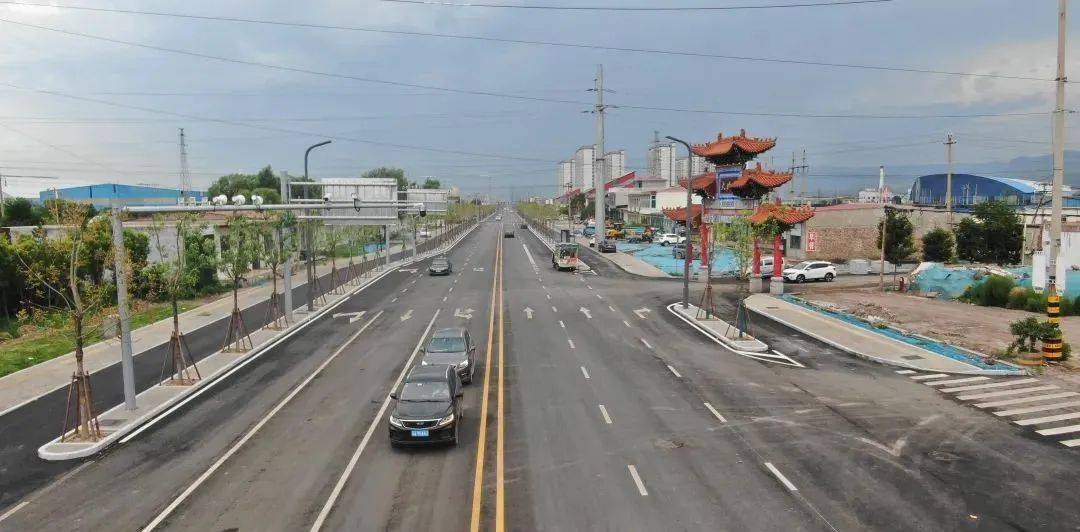 凤仪街西延位于清徐经济开发区与哈工美锦"两园一校一城"产业园区交汇