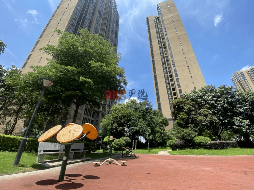低至1万/平!玉湖价格洼地!刚需冲不冲?_商品房_小区_地段