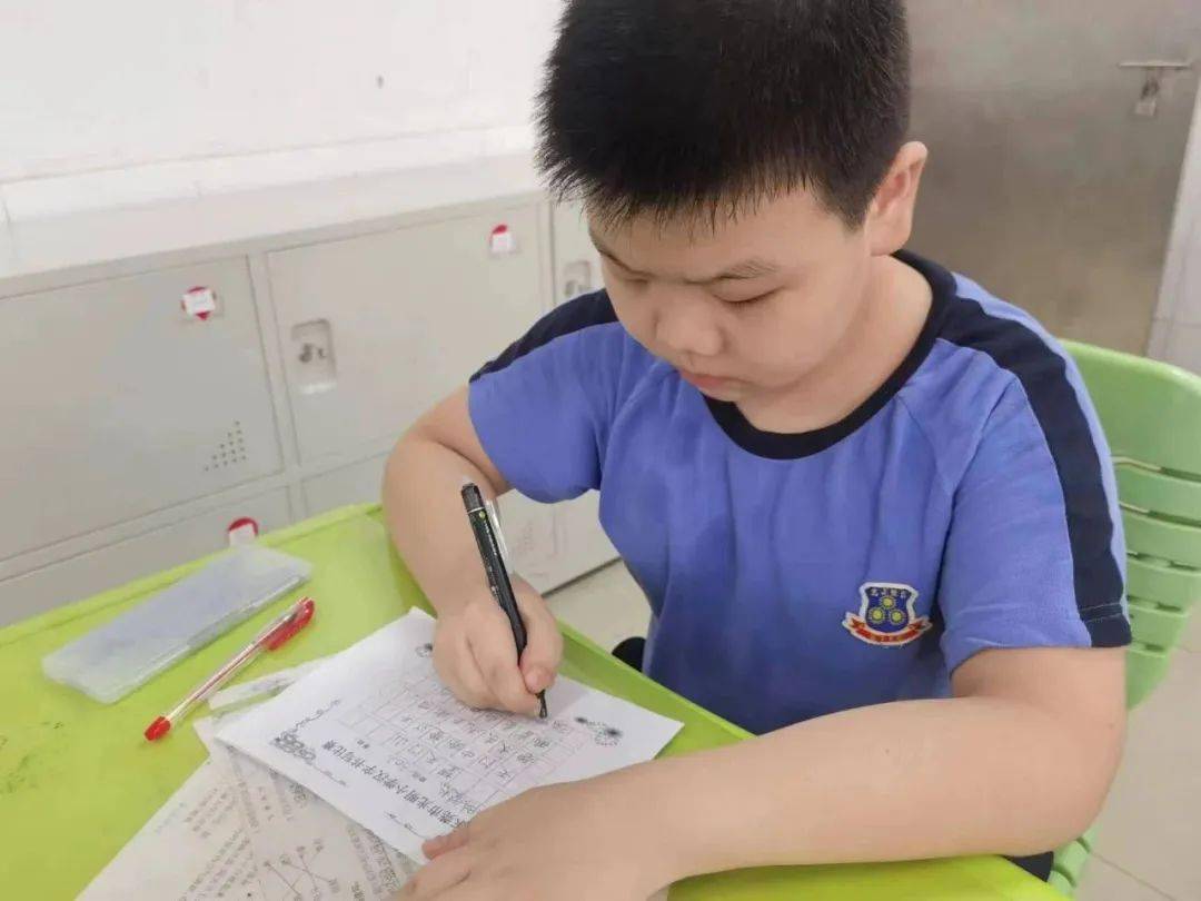 【广东】陈俊杰《爷爷家的小黑狗》_爪子_尾巴_都会