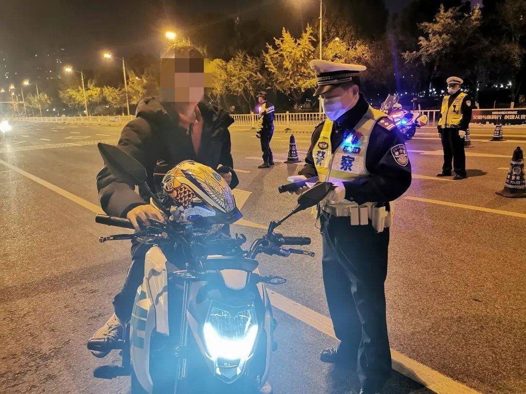 青岛四个区噪音大于85分贝车辆禁止通行,你怎么看?_摩托车_标准_汽车