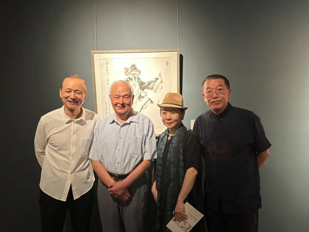 "国粹丹青-北京中轴线梨园文化专题美术展"在京开幕 李文培携戏曲人物