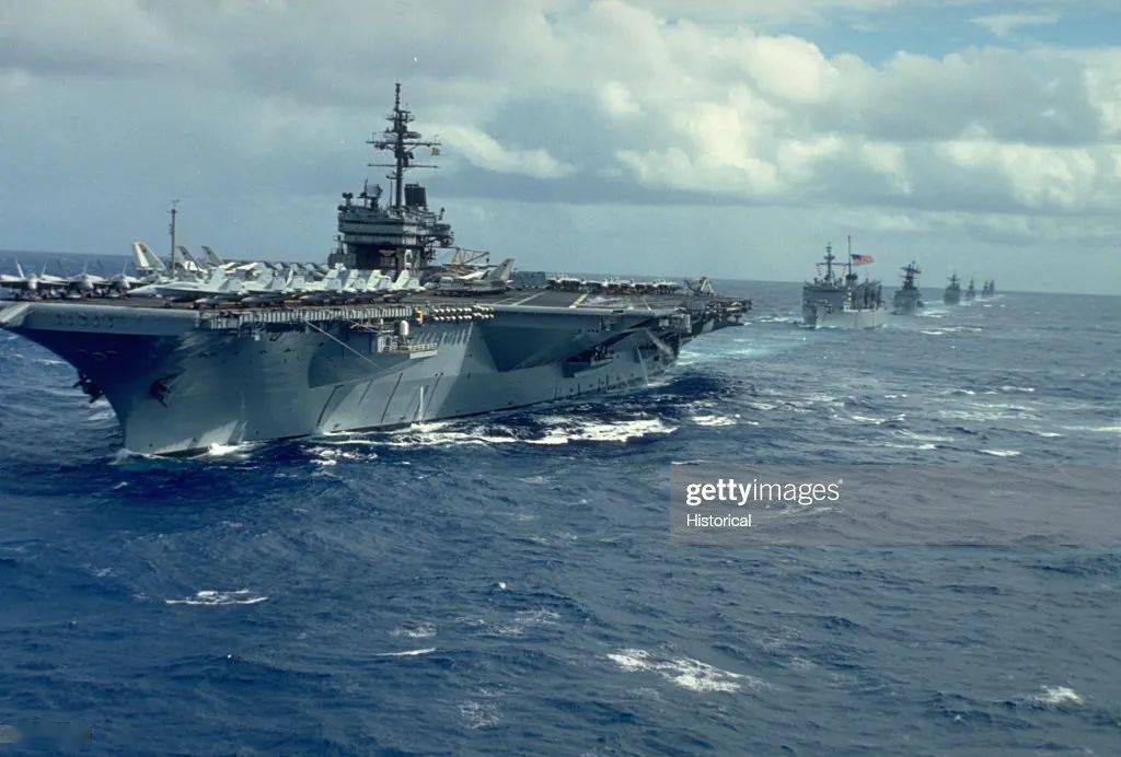 精选好图:星座号航母