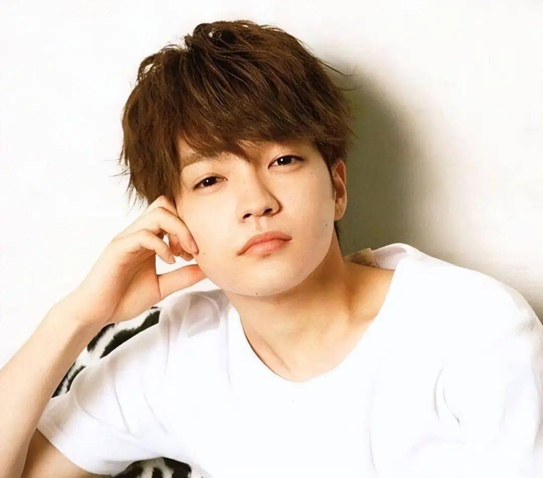 穿女装,藏行李箱,上车躺平,一个比一个离谱_杨洋跟_宋茜_因为