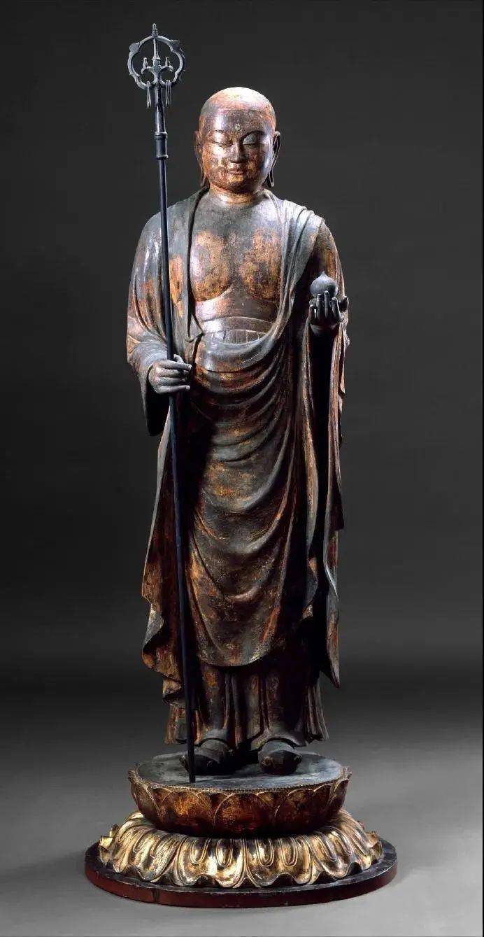 南宋时期木雕地藏菩萨立像赏析_头形_镀金_锡杖