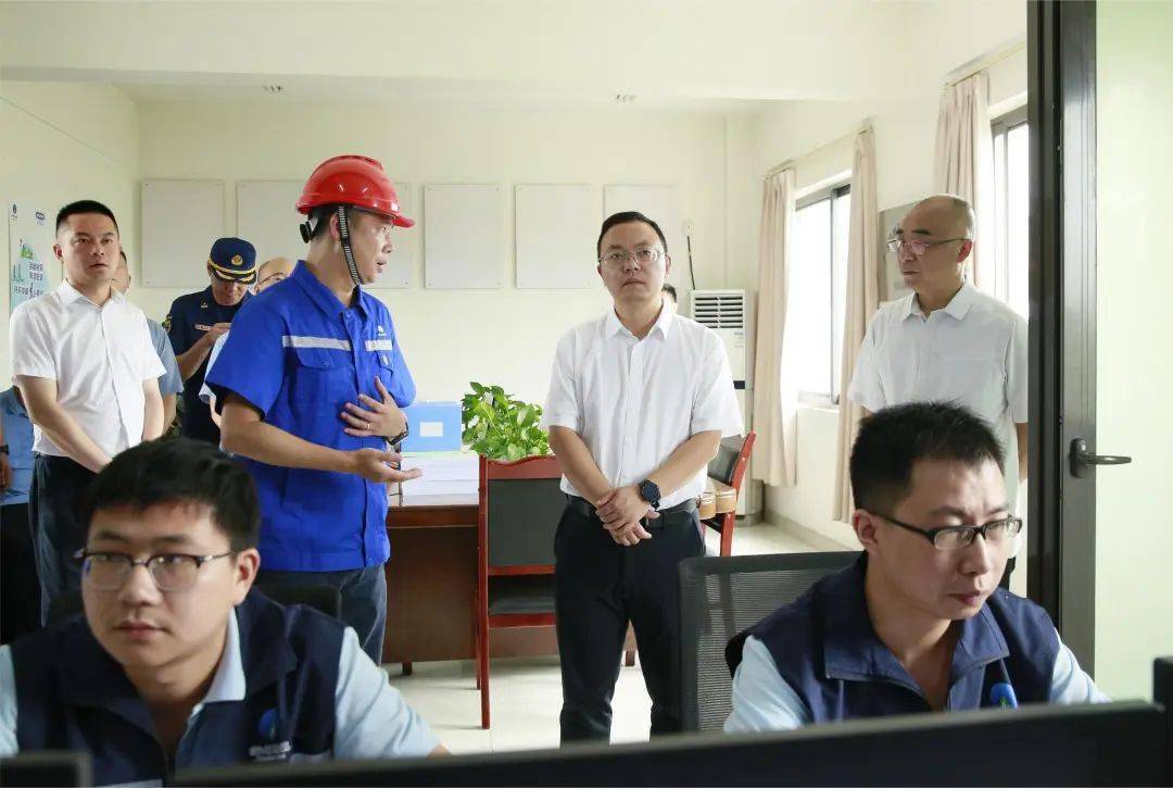 胡涛:强化城镇燃气监管 筑牢安全防线