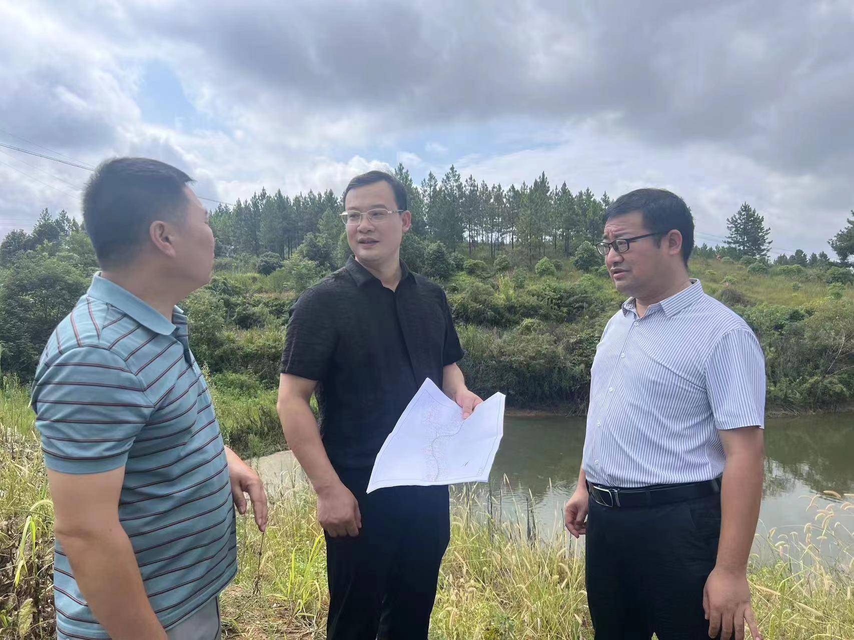 道县:唐超学调研上坦公路二期,城乡客运一体化等交通重点项目建设工作