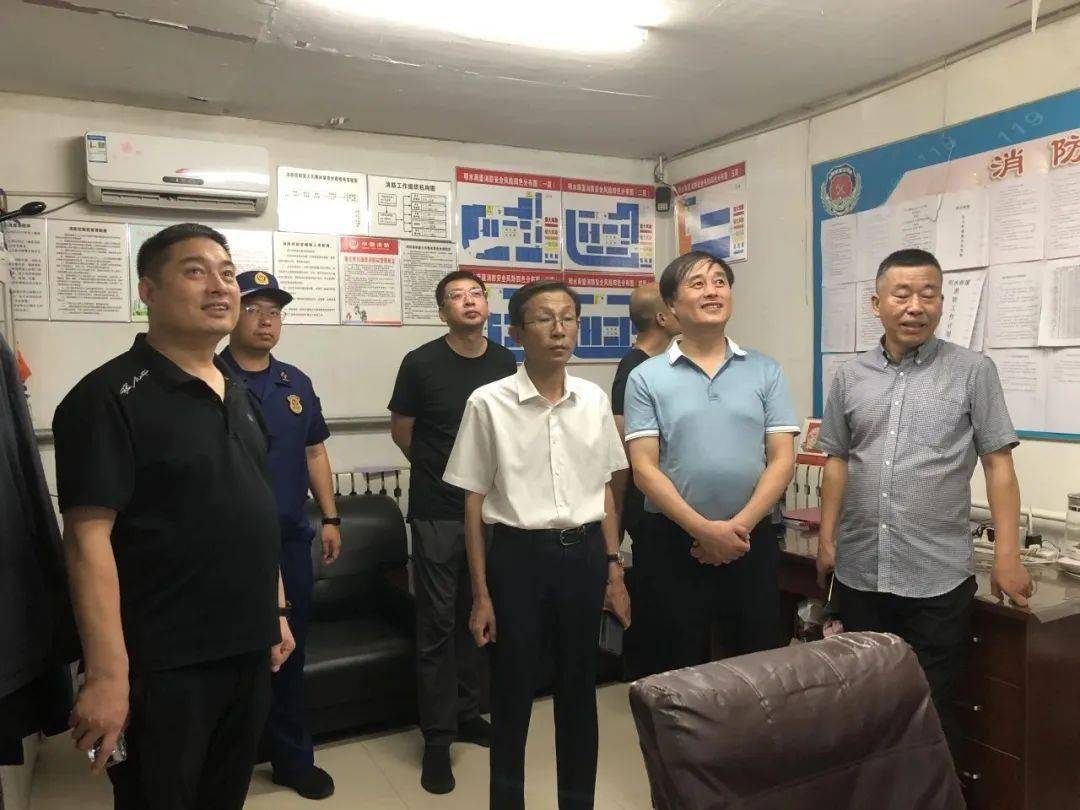 市人大常委会一级调研员、社建委主任委员刘志君一行来明水县开展执法检查