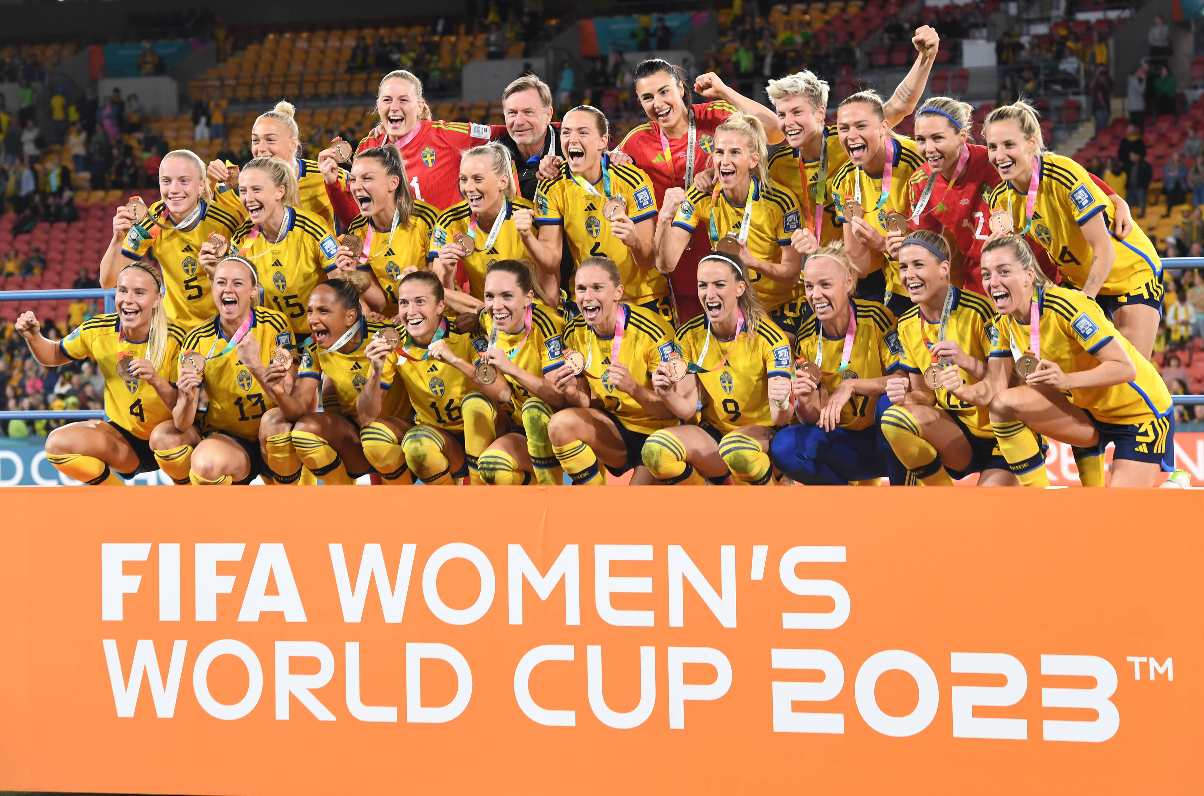最新！2023年女足世界杯抽签出炉：中国女足与英格兰、丹麦同组！门票本月已开始销售 | 每日经济网