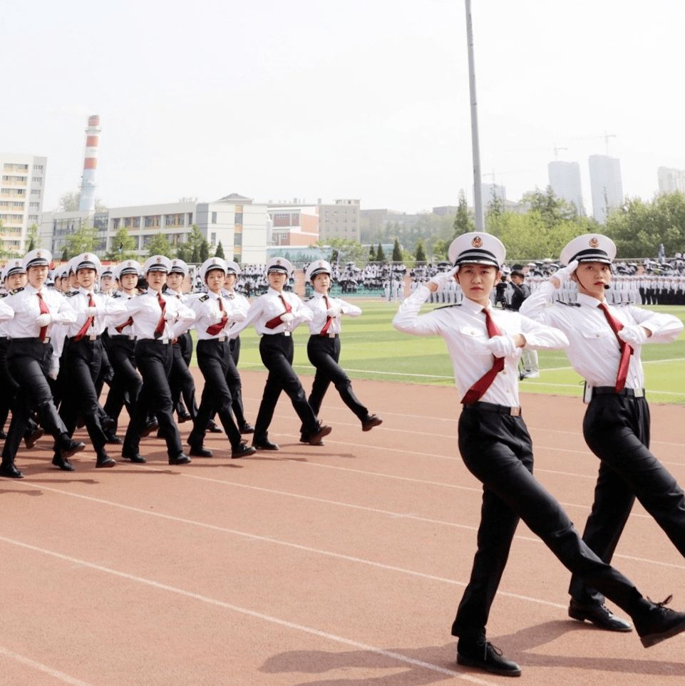 【291天】大学也有校服!这些专业的超靓