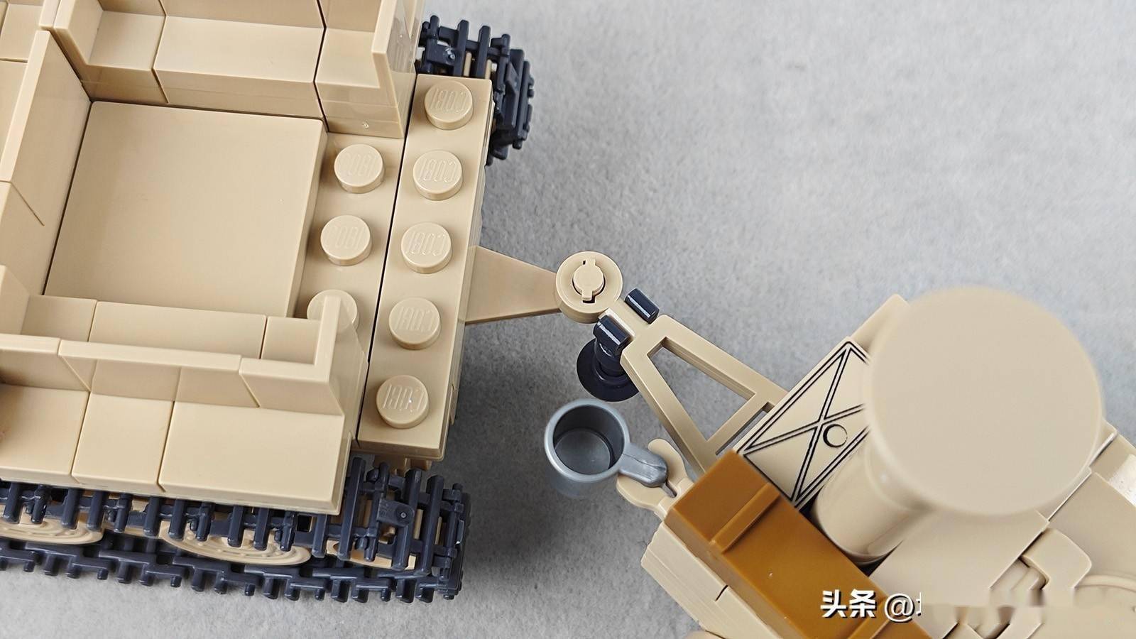 积木搭建,带餐车,还是半履带的火炮牵引车你会喜欢吗?_cobi_kfz_sd