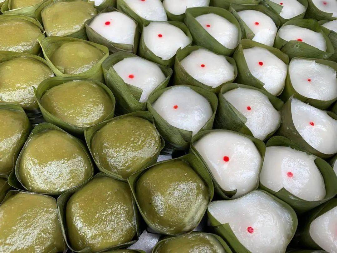 刺笋糊,苦中带甘,若加少许糖汁饮用,绵滑可口,润肺清音.