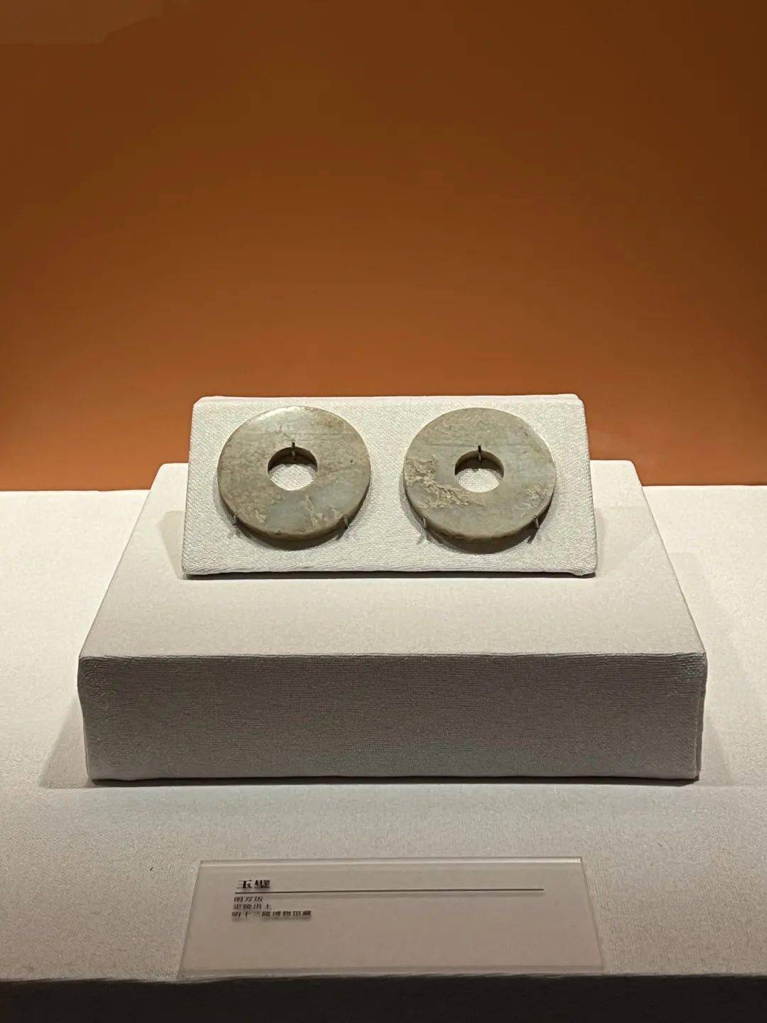 从万历文物主题特展看万历皇帝这个人_张居正_明朝_樊树志