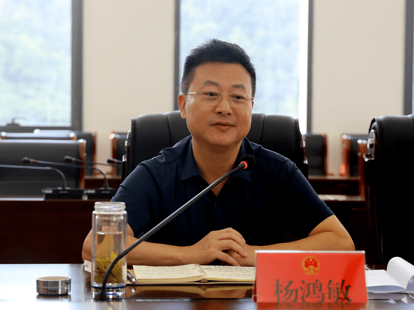 杨鸿敏一行先后来到东升镇坂上村宝山组,乱石湾渗滤液处理站,和兴首府