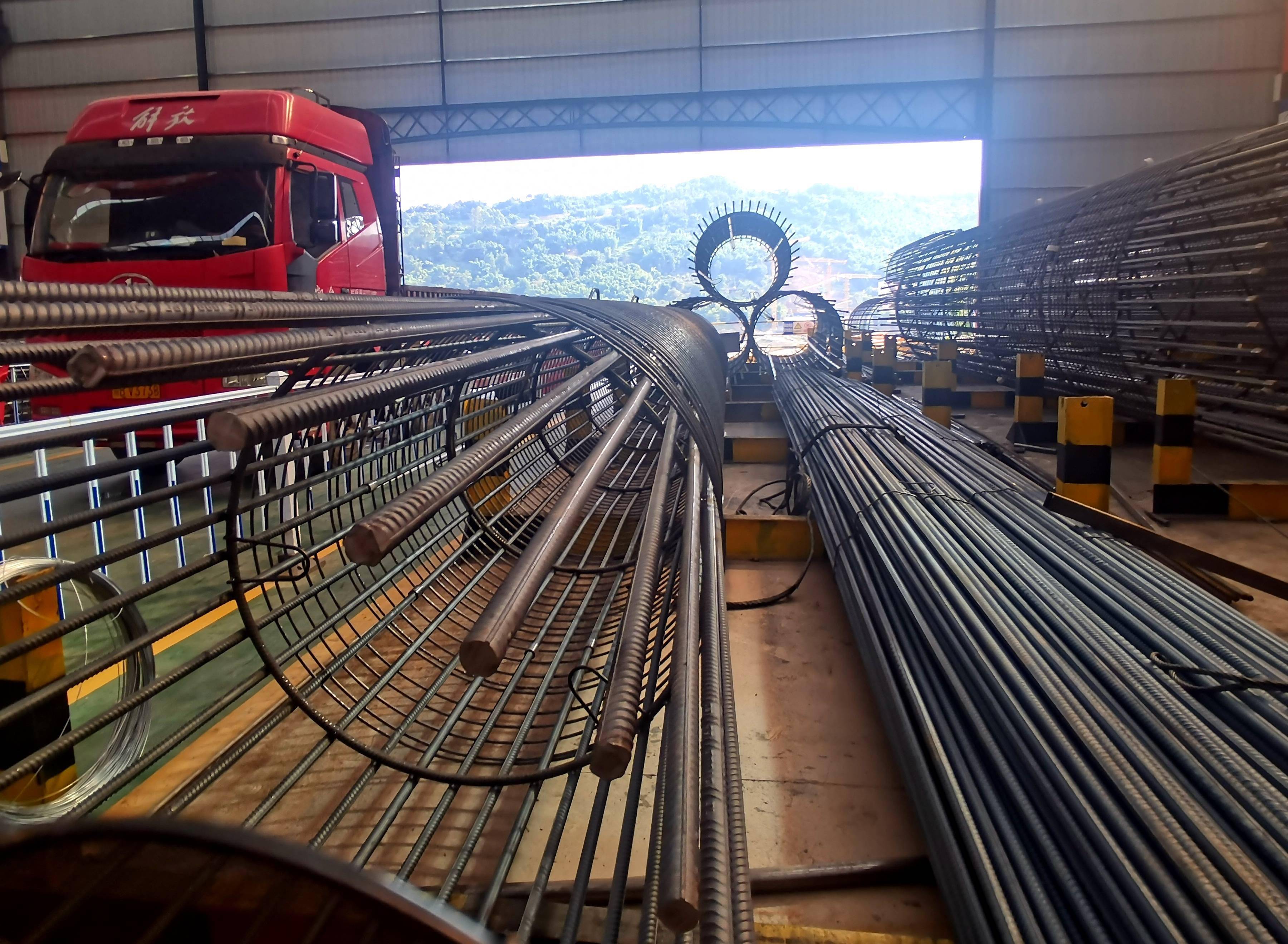 重庆钢铁拿下拿下建筑钢材历史最大供应订单_西渝_供货_通道