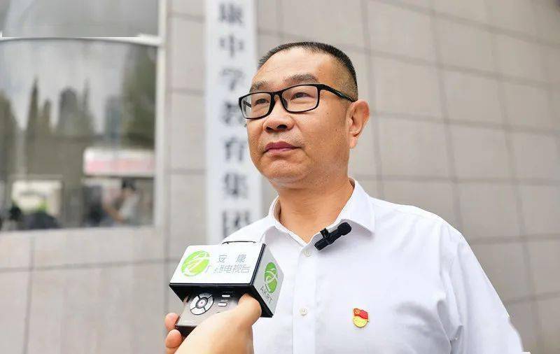 安康市第二中学党委副书记,校长朱平表示,将会利用集团校平台,依托