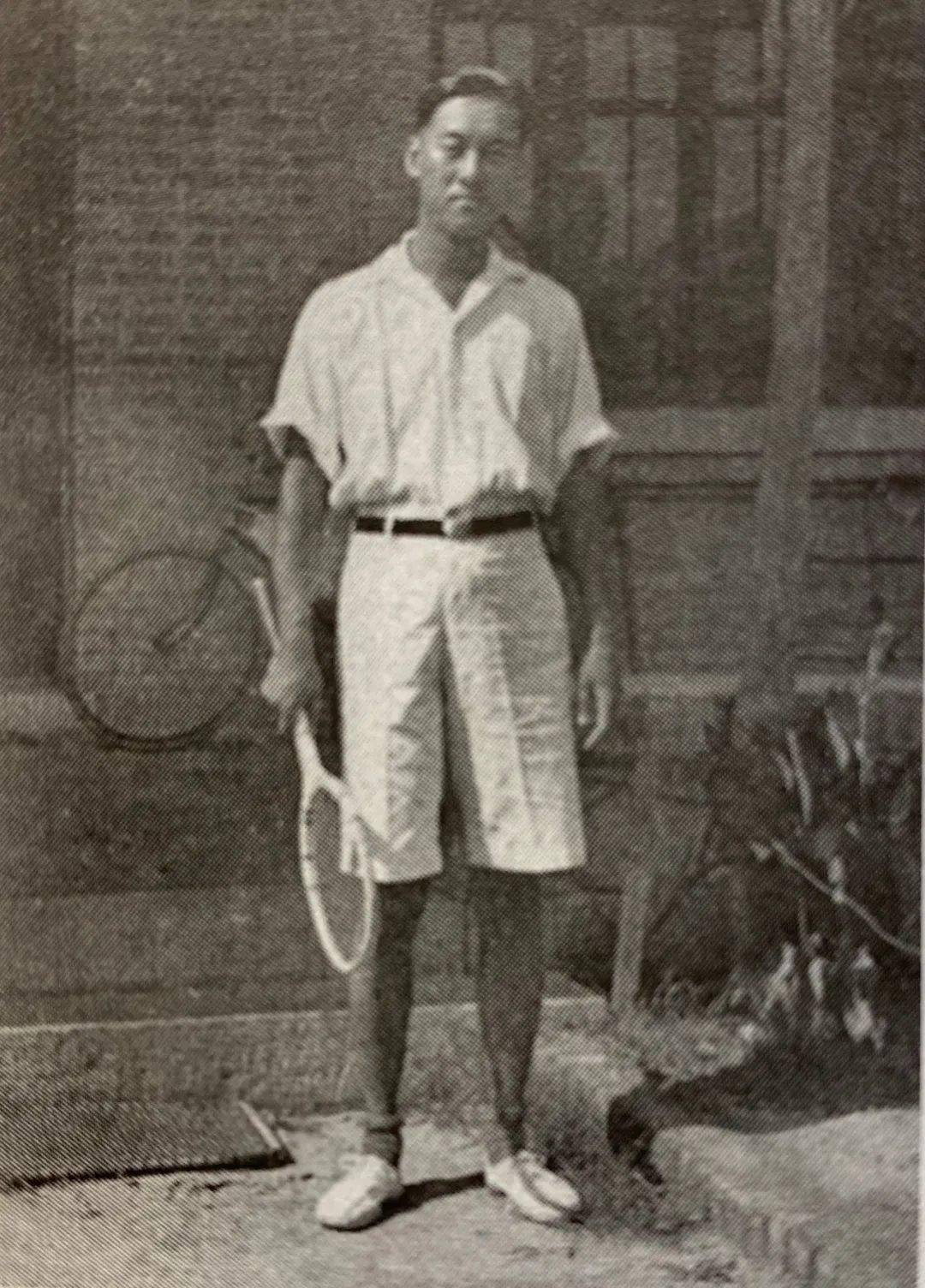 他是清华男神,却终身未婚,堪称真正的贵族!