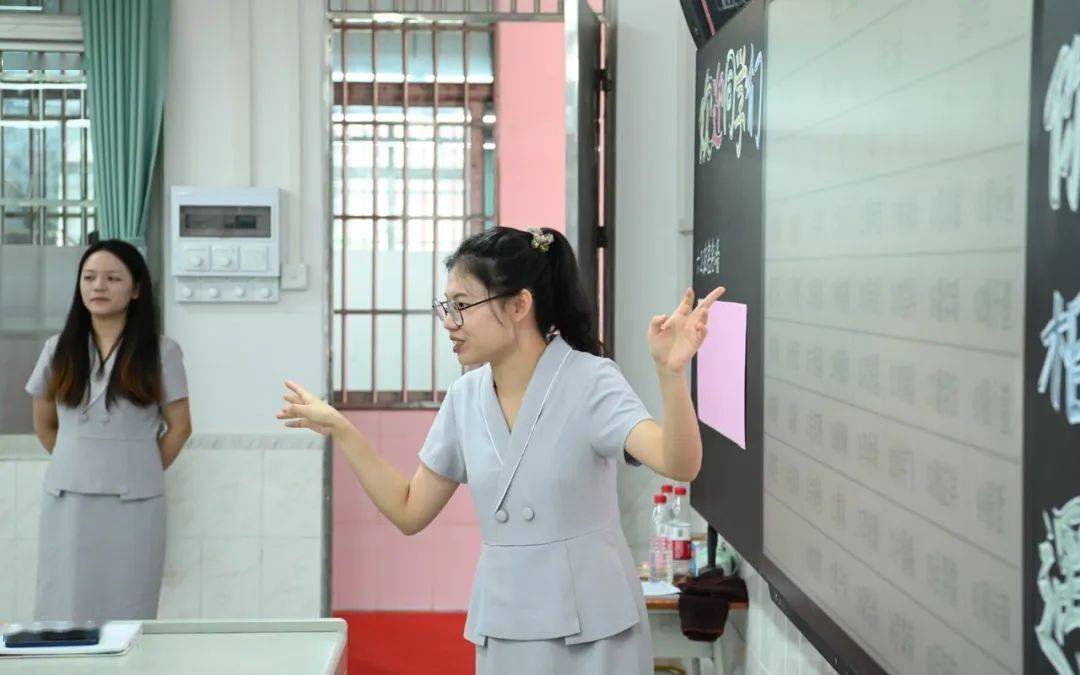 开学季|九江镇初级中学小学部六年级2023级新生见面会暨家长会_镇中
