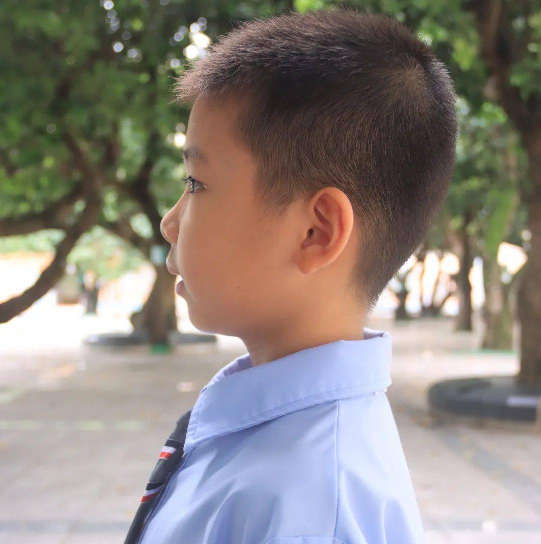 正衣冠 端容貌 树品行——北海市第二实验学校学生仪容仪表具体要求