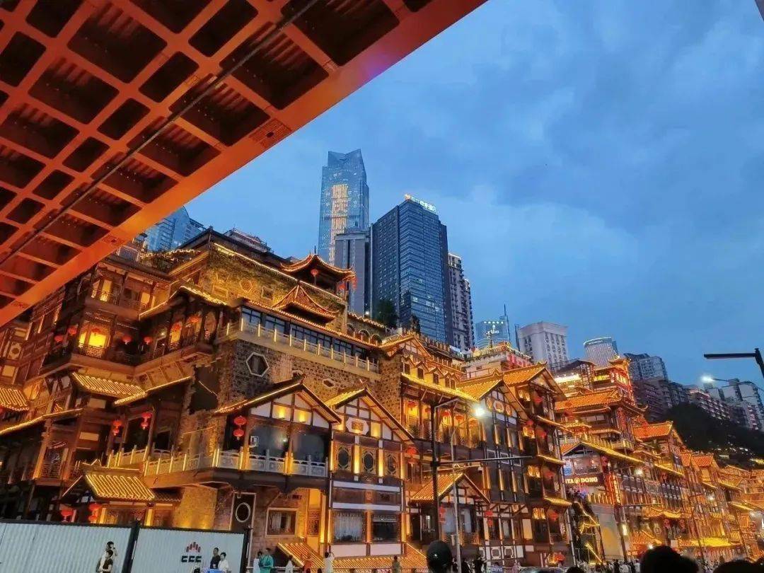 团团留影馆 轻点地标收藏夹,永留夏日回忆①_城市_济南_黄鹤楼