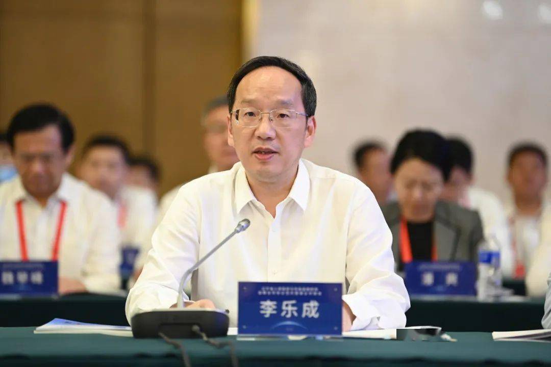 辽宁省与中央金融机构战略合作协议签约暨银企对接会在北京举行 郝鹏