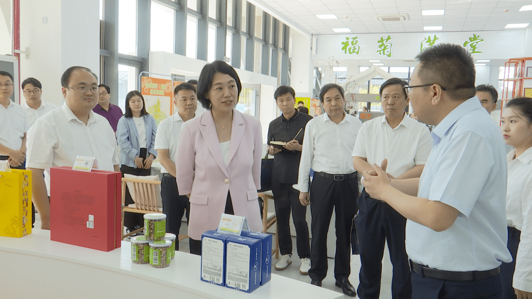 副省长陈平在麻城调研时强调以强县工程为抓手全面推进乡村振兴