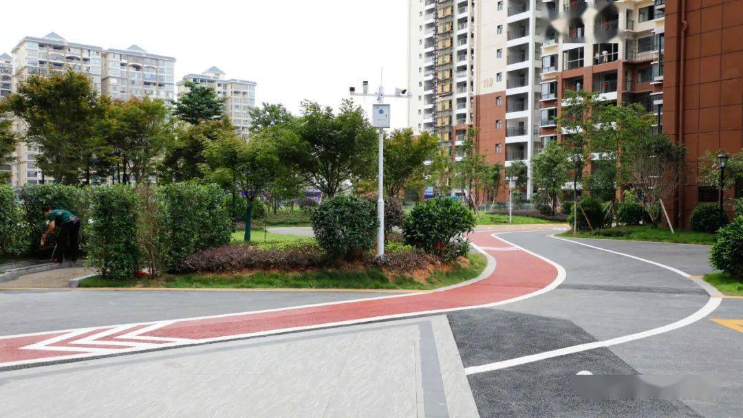 柳城这小区业主拿到了不动产权证_华府_麒麟_配套