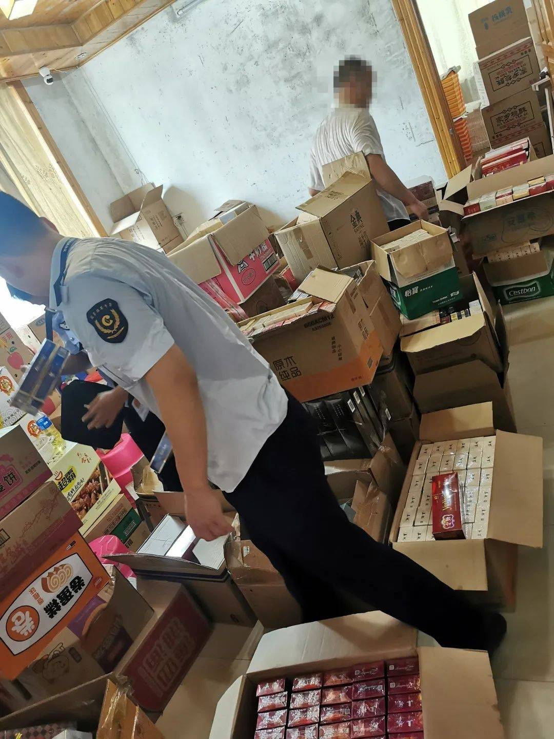 当地烟草专卖批发企业进货的有效凭证和相关证明,同时,涉案卷烟喷码已