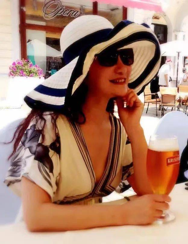 《温州当代文化名人名家 | 胡红》_广播_直播_工作