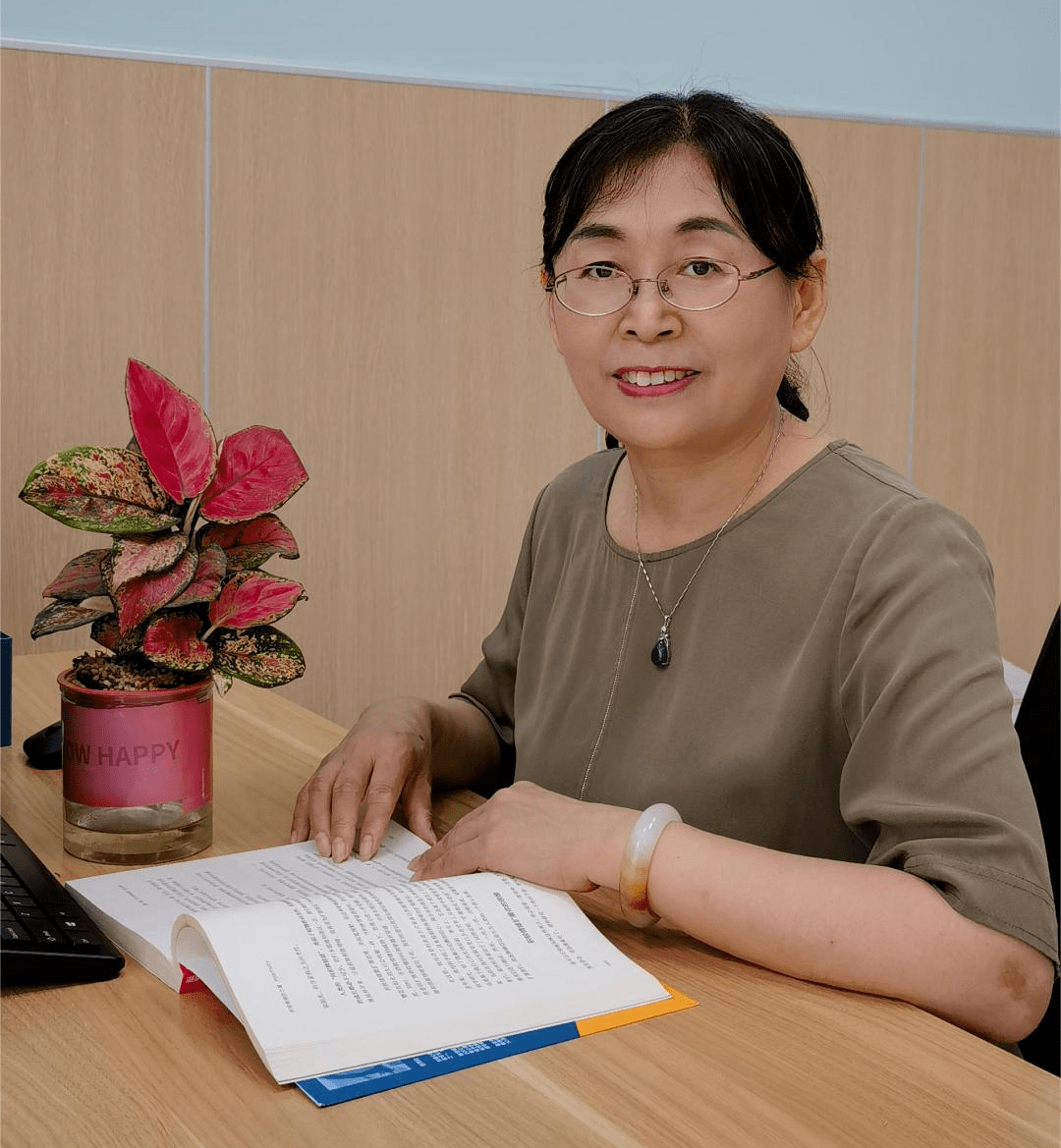 个人简介兰瑞清兰瑞清,即墨二十八中东部分校教师